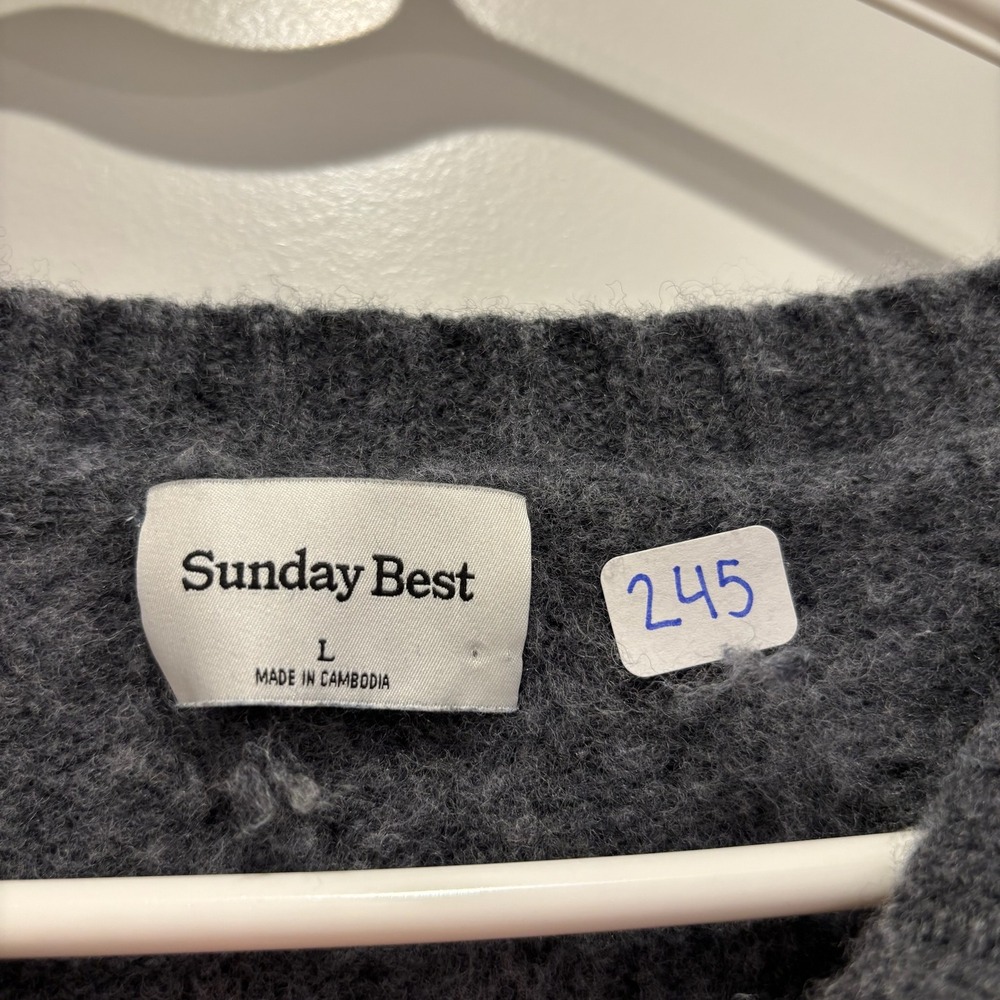 Sunday Best Aritzia Grey Fuzzy Knit Crewneck Sweater Oversized Pullover Large - Picture 2 of 8